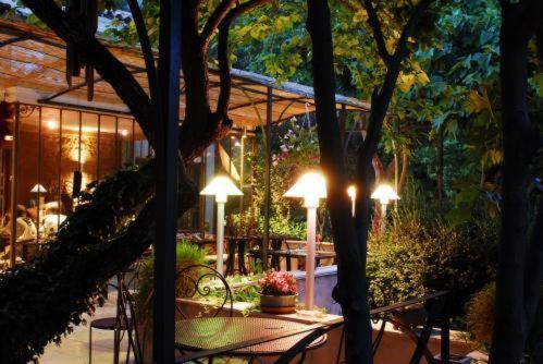 Hostellerie Le Paradou 루르마랭 외부 사진