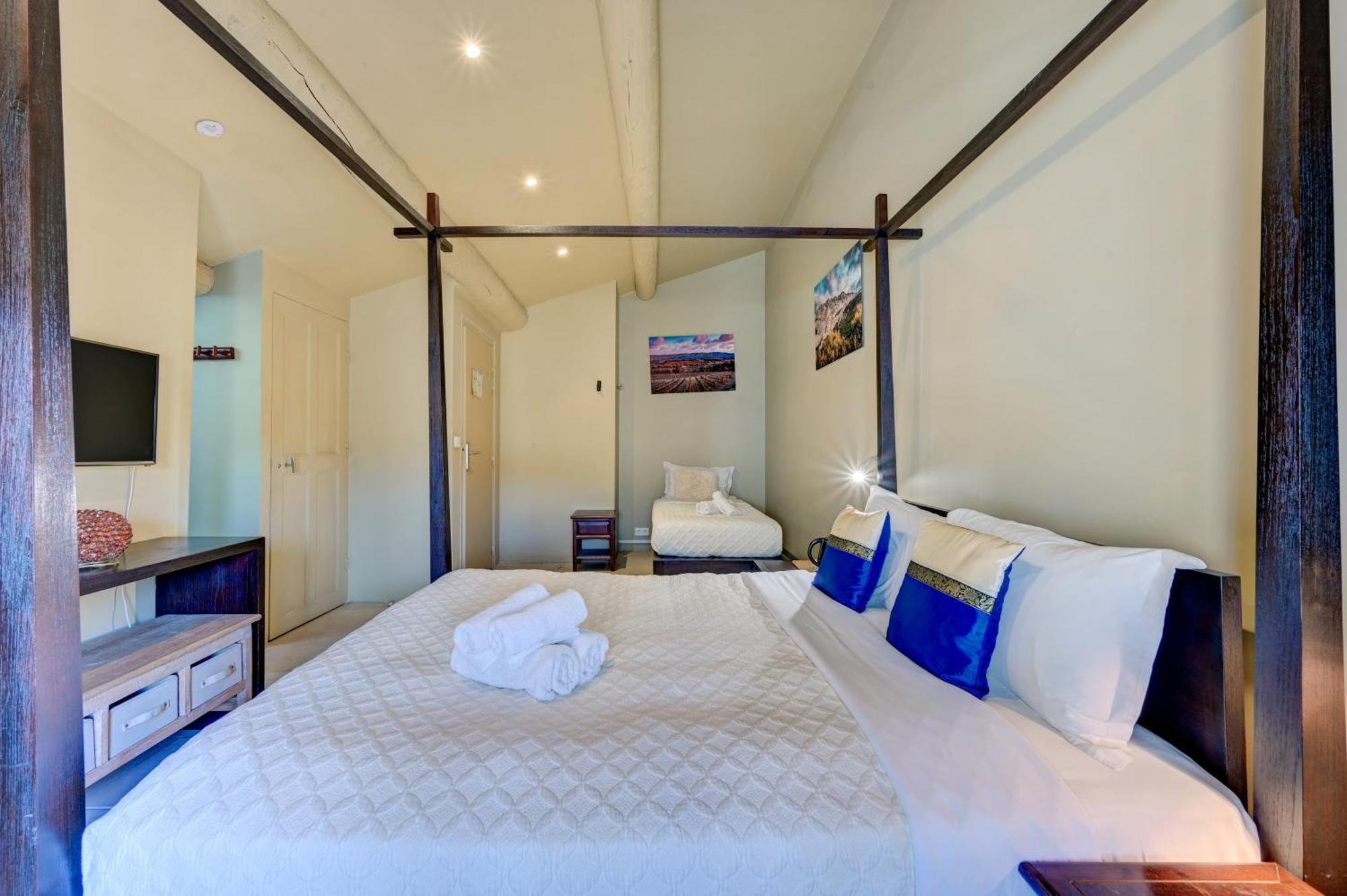 Hostellerie Le Paradou 루르마랭 외부 사진