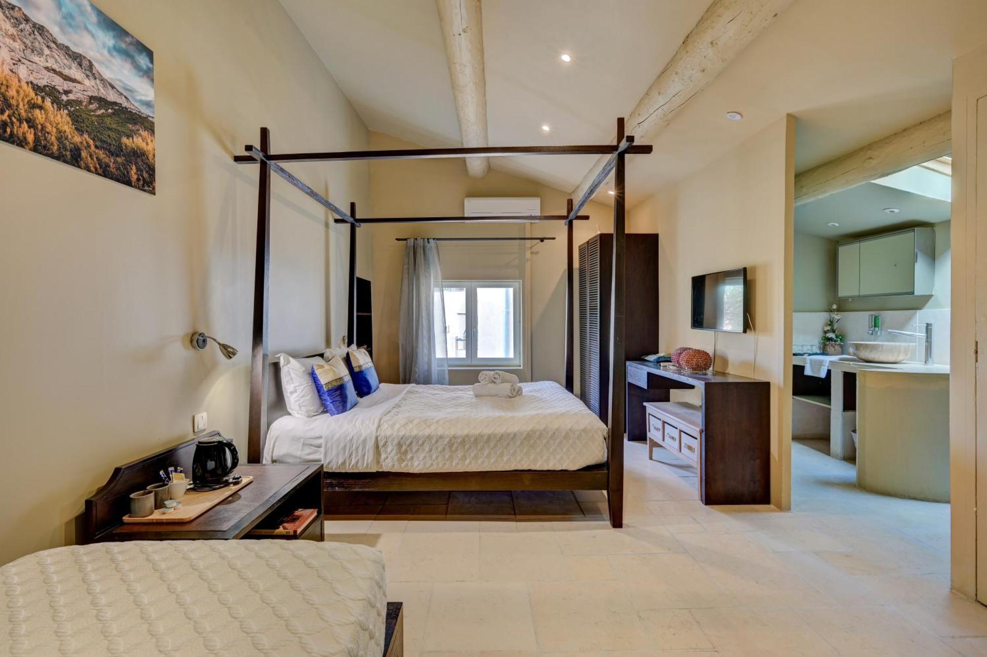 Hostellerie Le Paradou 루르마랭 외부 사진