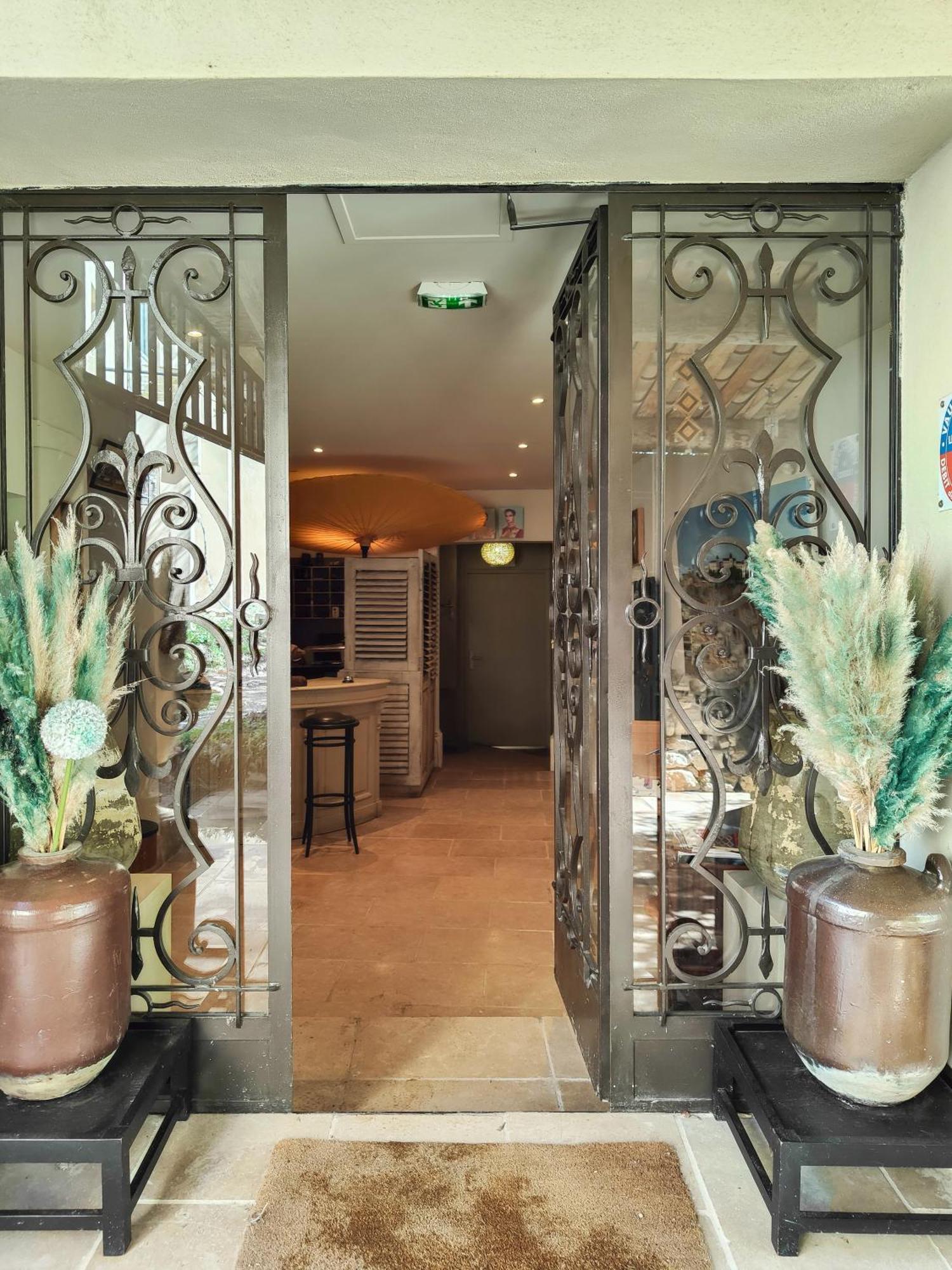 Hostellerie Le Paradou 루르마랭 외부 사진